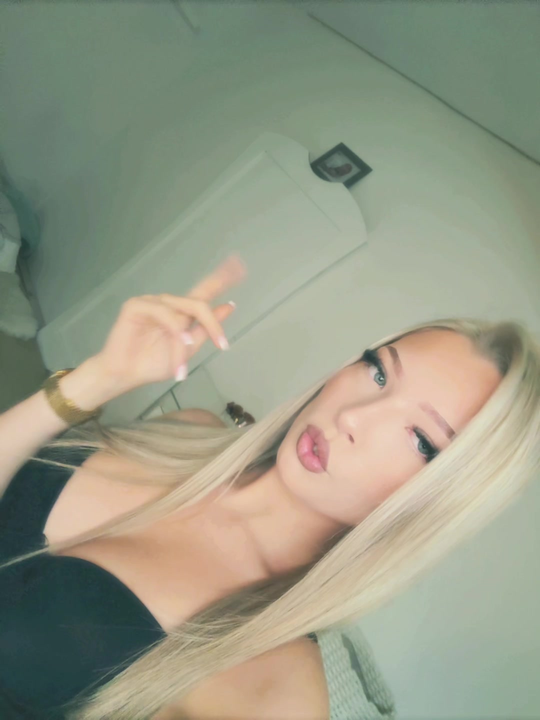 @Laly