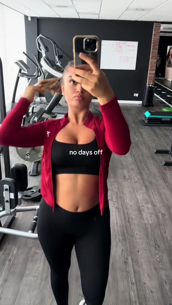 @ella kaplan🤍
