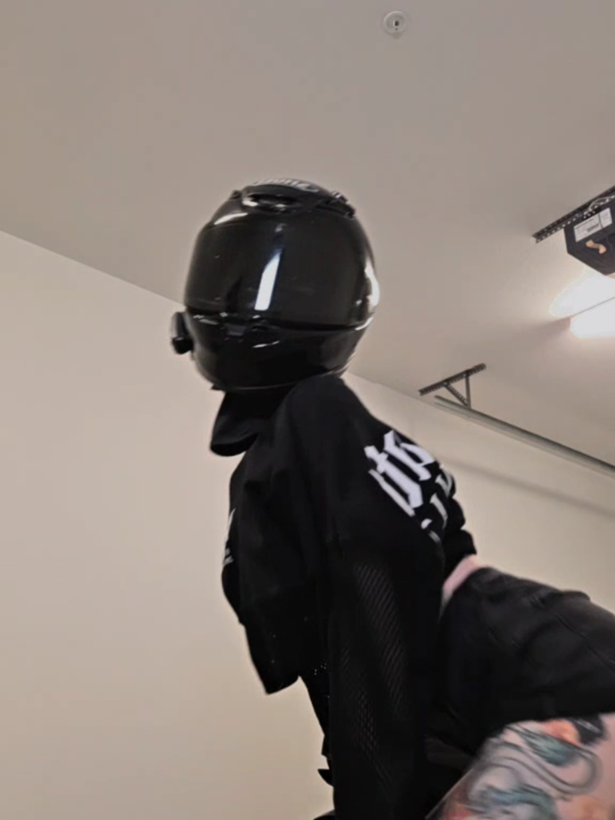 @Sabrina ะะฐัั ๐๏ธ Biker