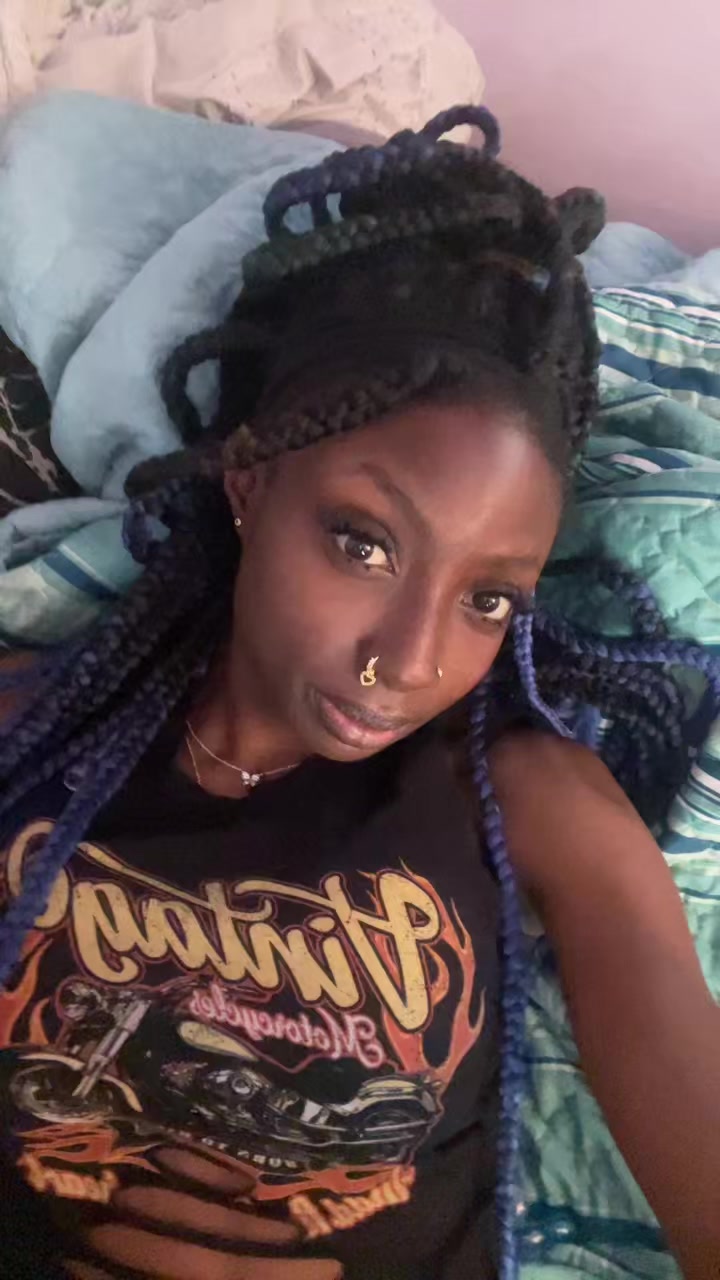 @Chocolate_cait