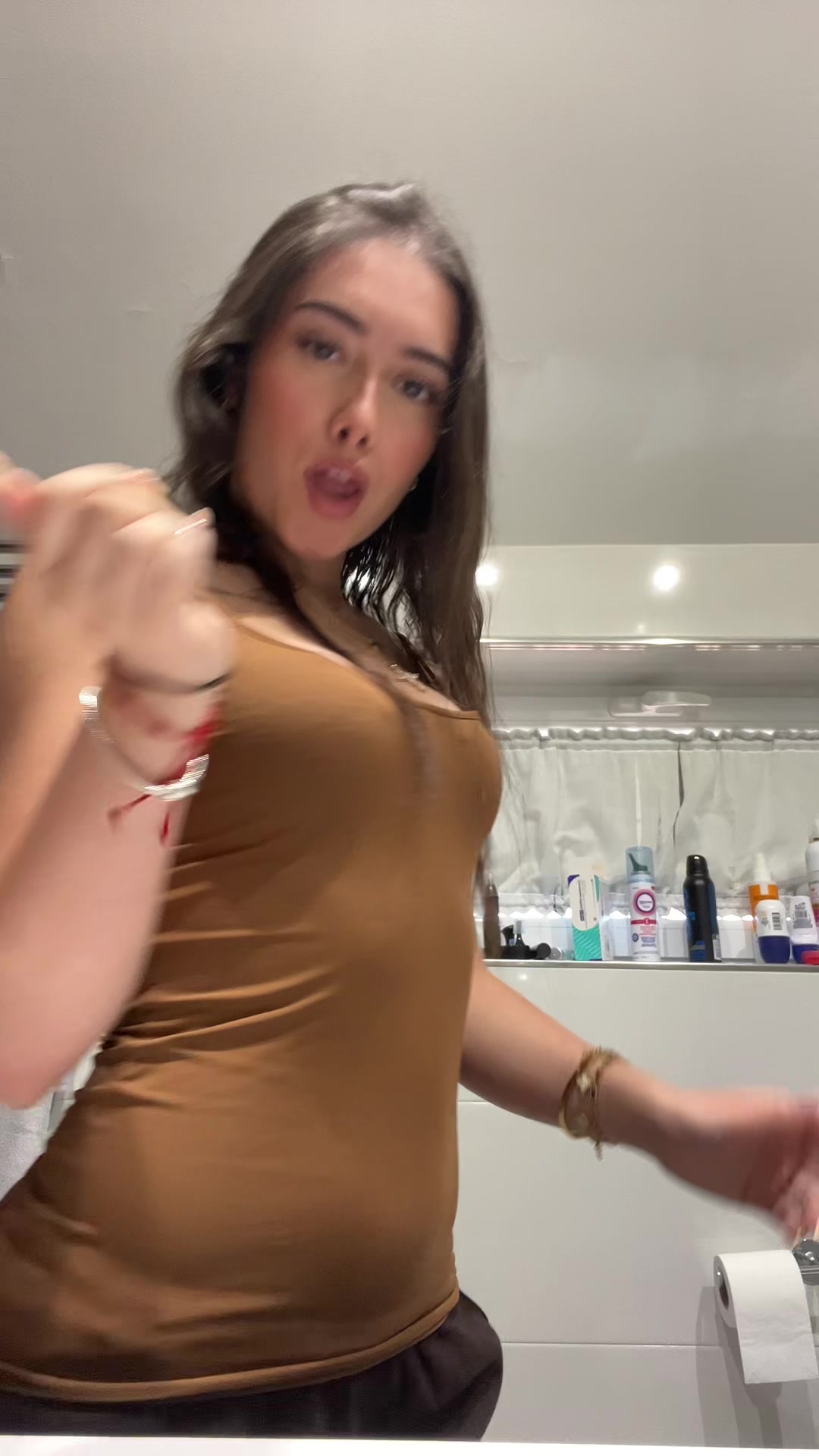 @anita
