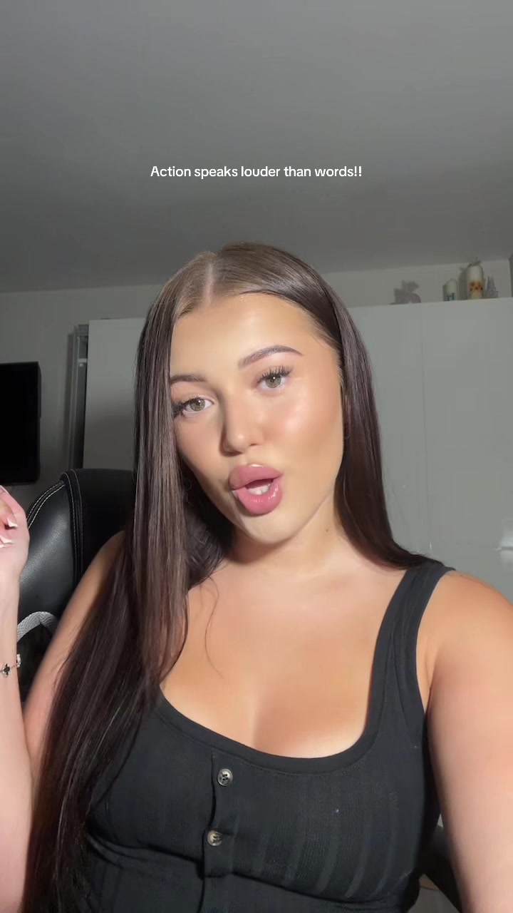 @𝐦𝐢𝐥𝐞𝐧𝐚