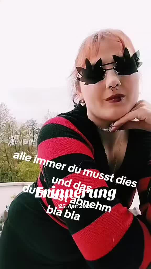 @GothMichi Team💚💜LariiVanHell