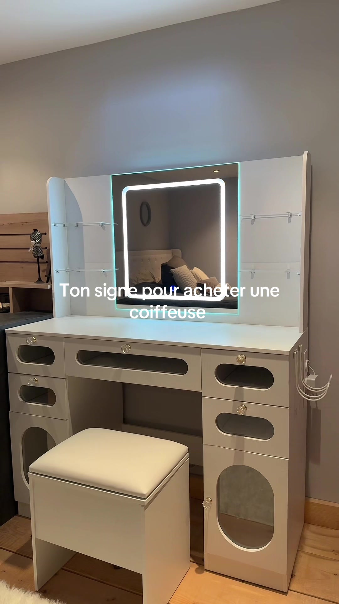 @linalamaline