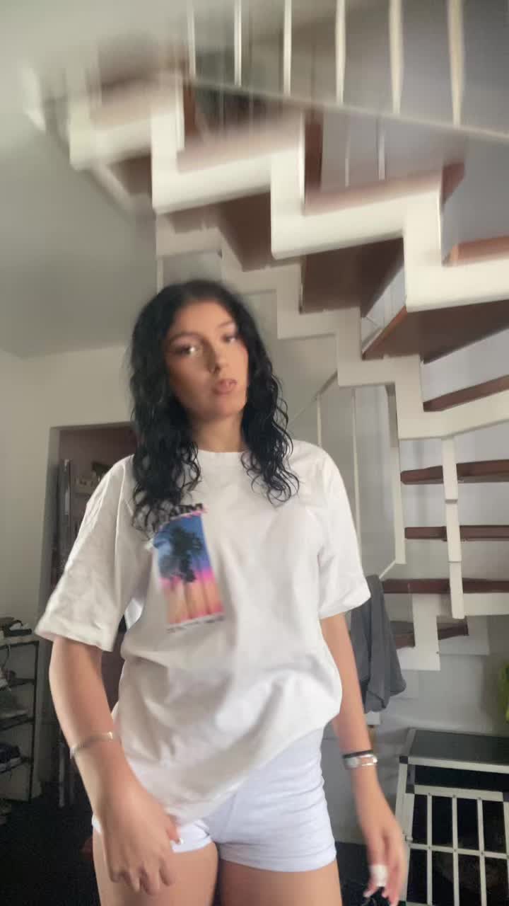 @๐๐ก๐๐ค๐ข๐ฅ๐