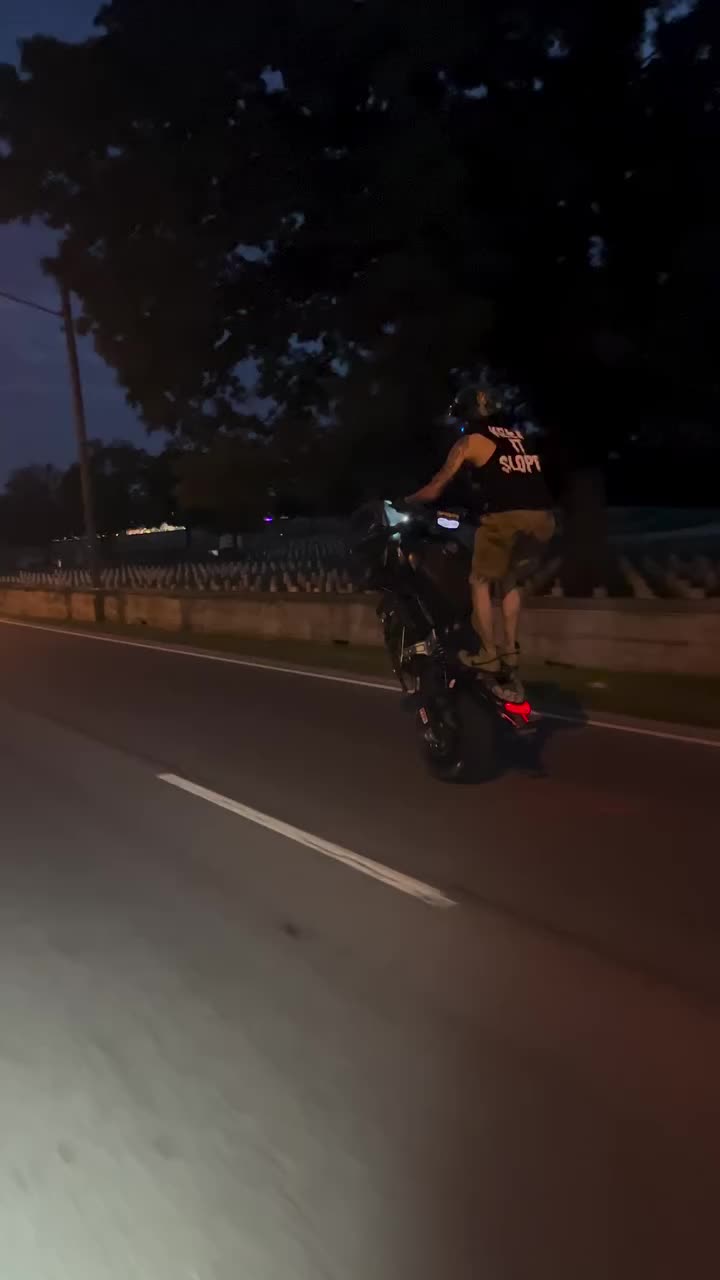 @karey_cody_cant_wheelie
