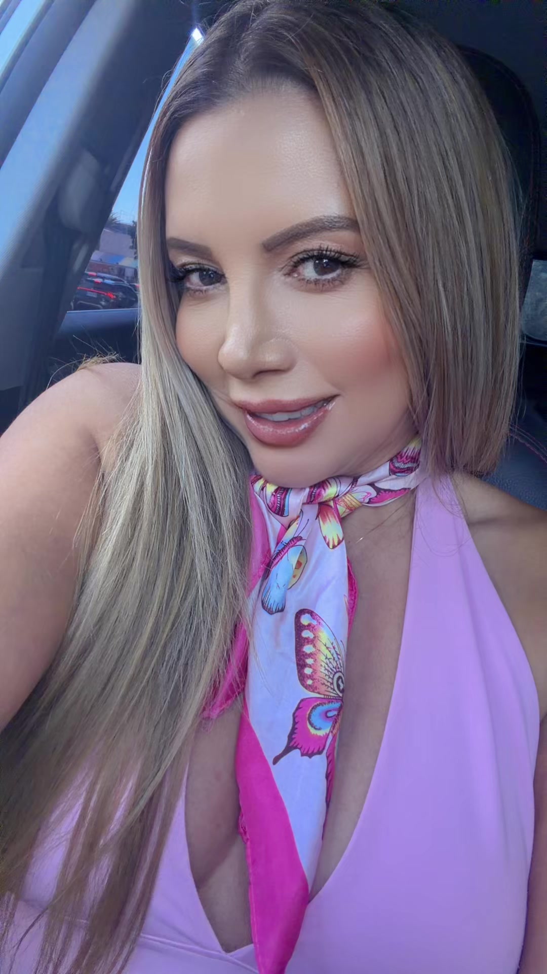 @Anna Karyna