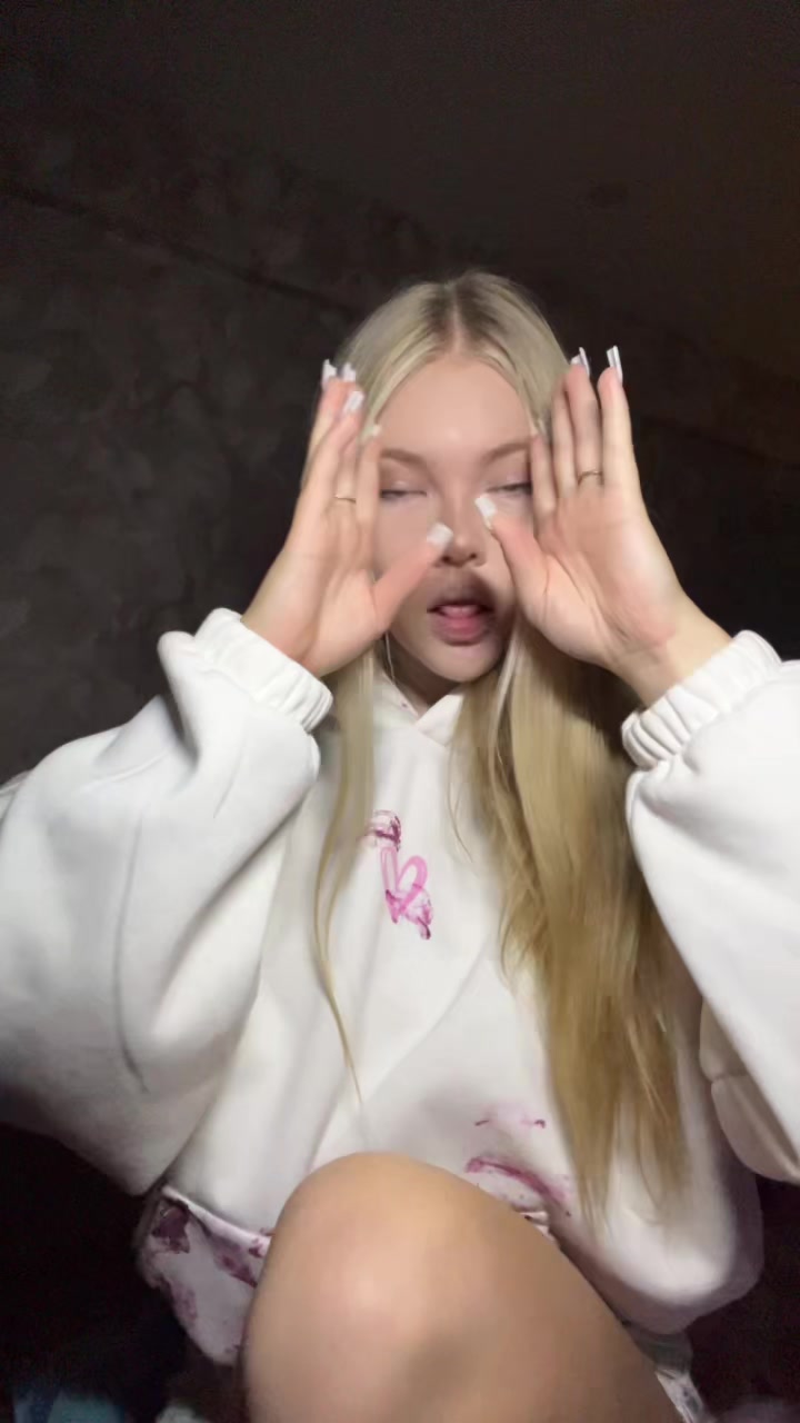 @Соффийка🪼