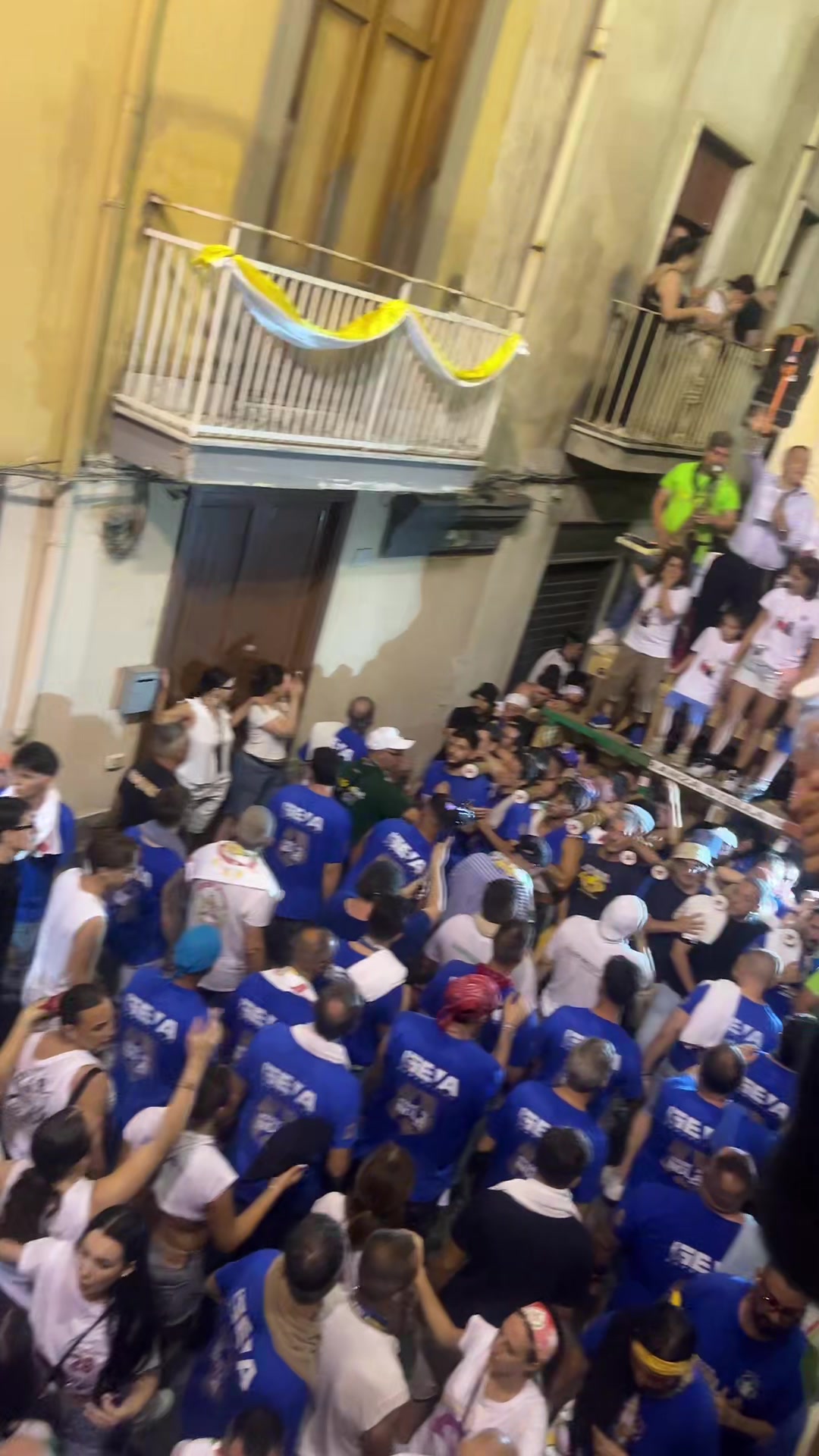 @Utente sconosciuto