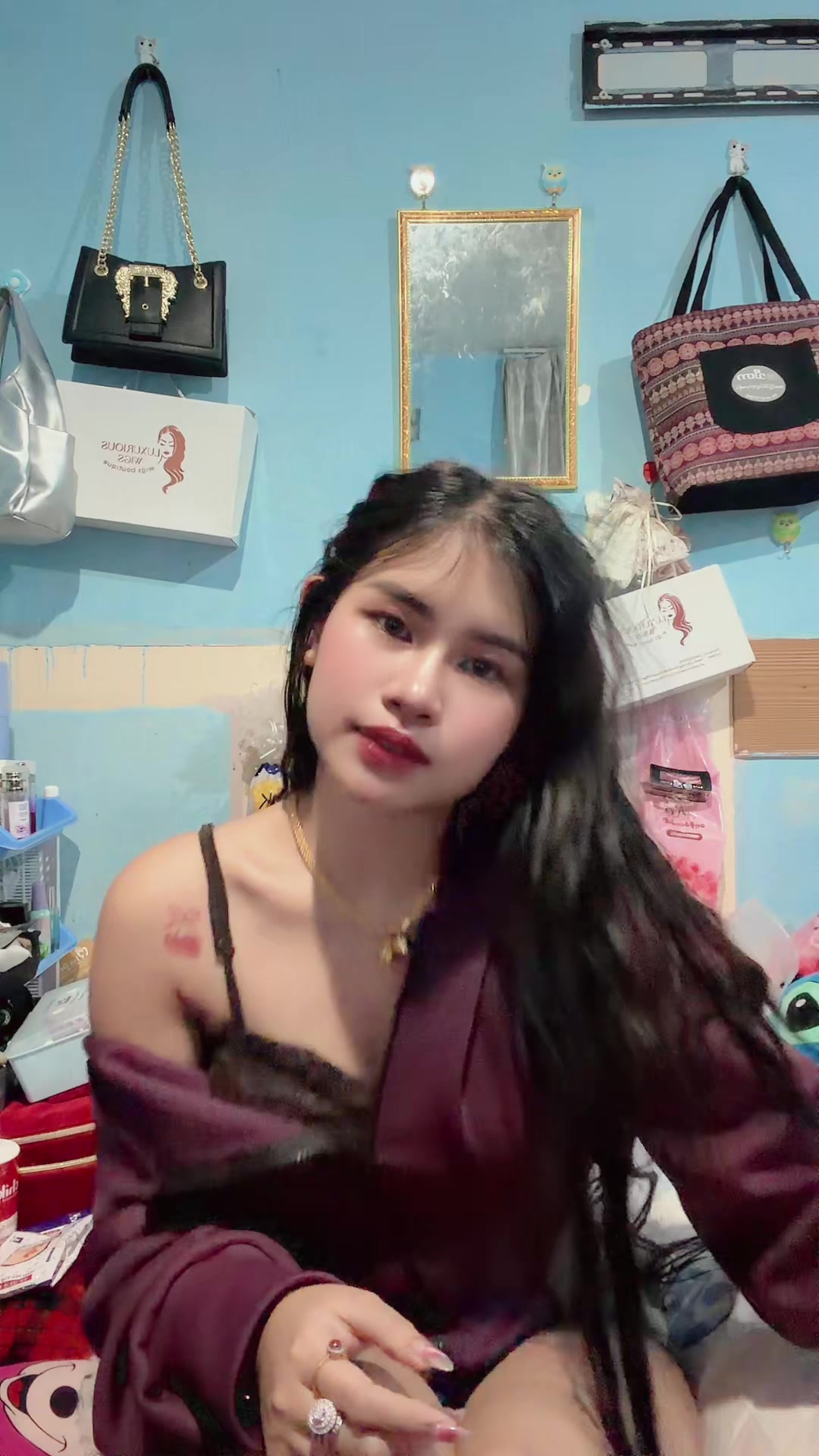 @🌹Eaint Myat Official🦂☘️