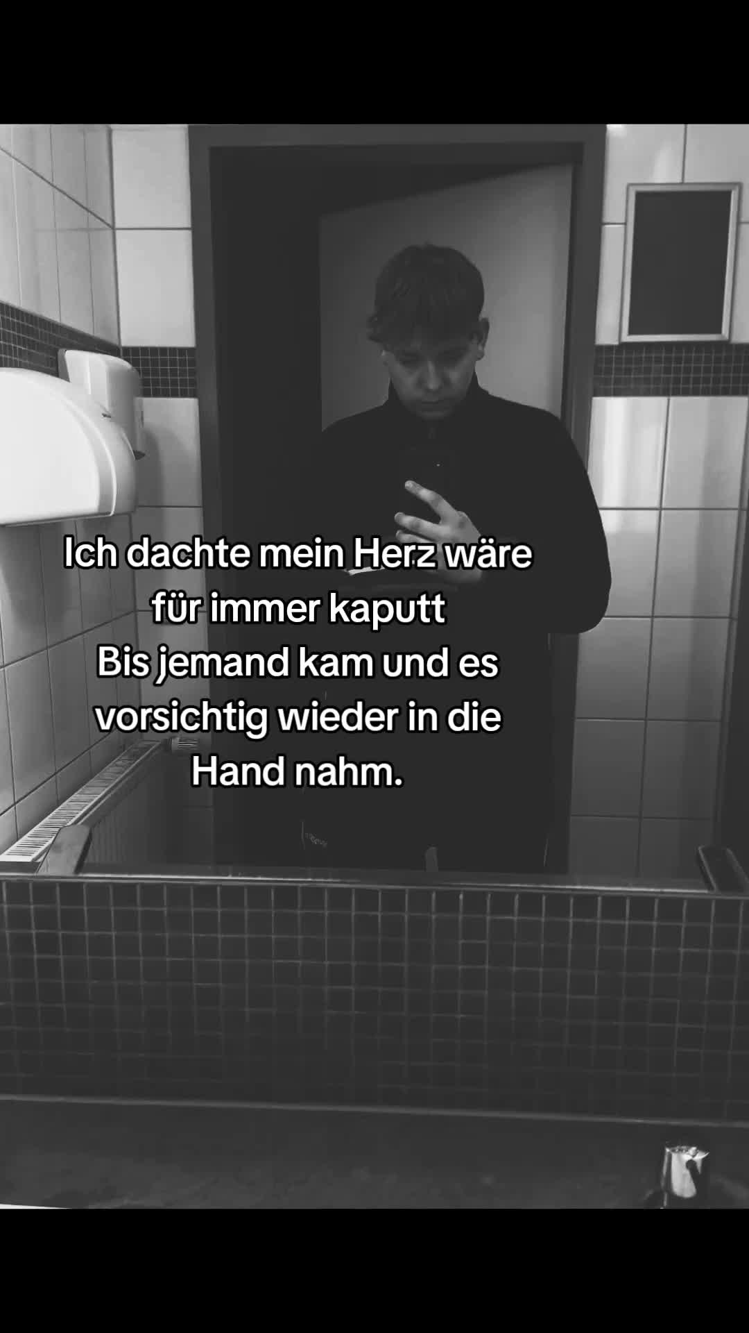 @M_a_x_16866