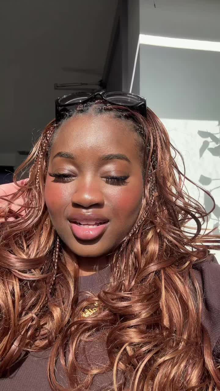 @Laylay