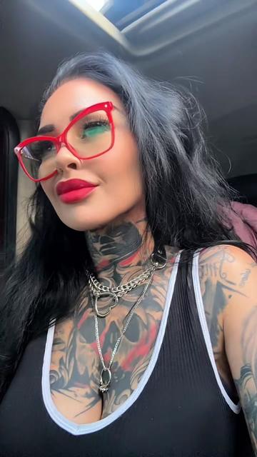 @.Vanity666