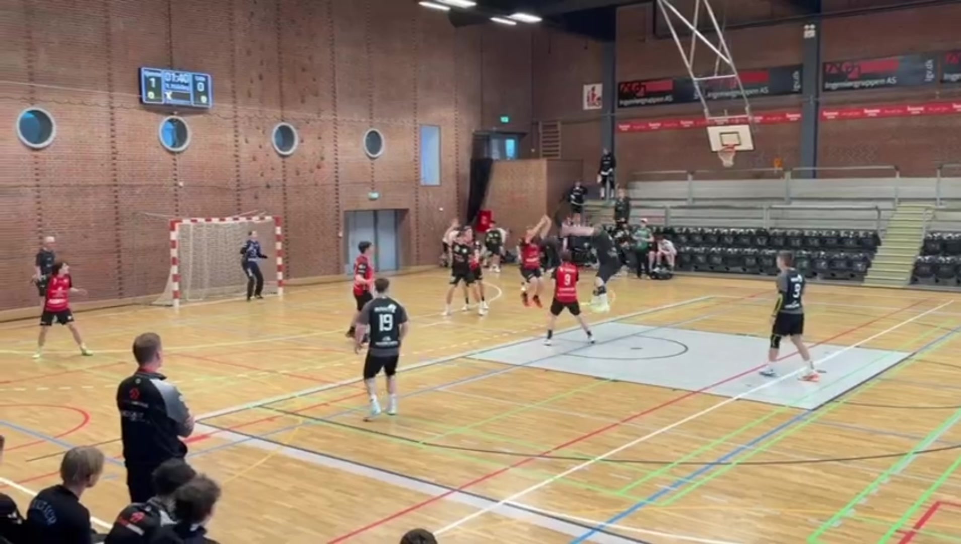 @henrik_210