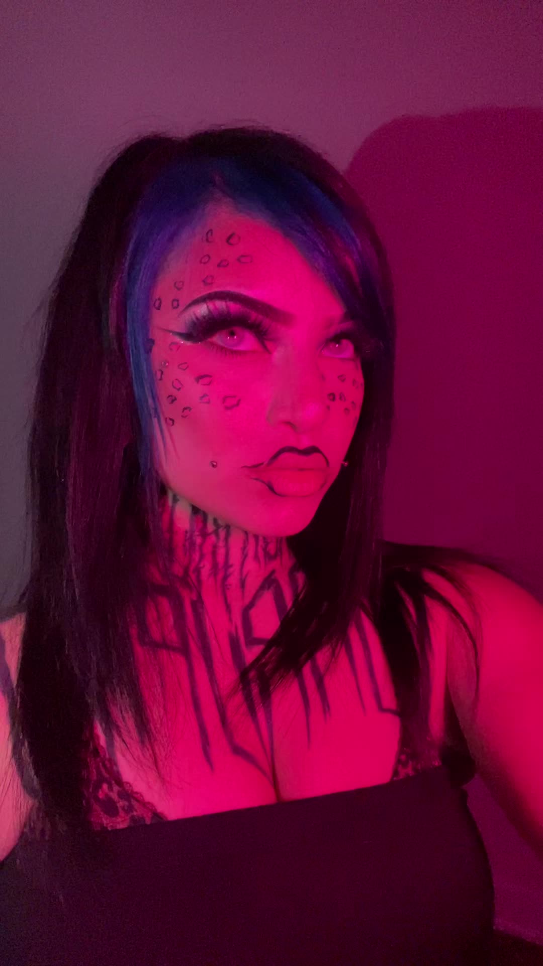 @FREAKSHOW KEEZH✨