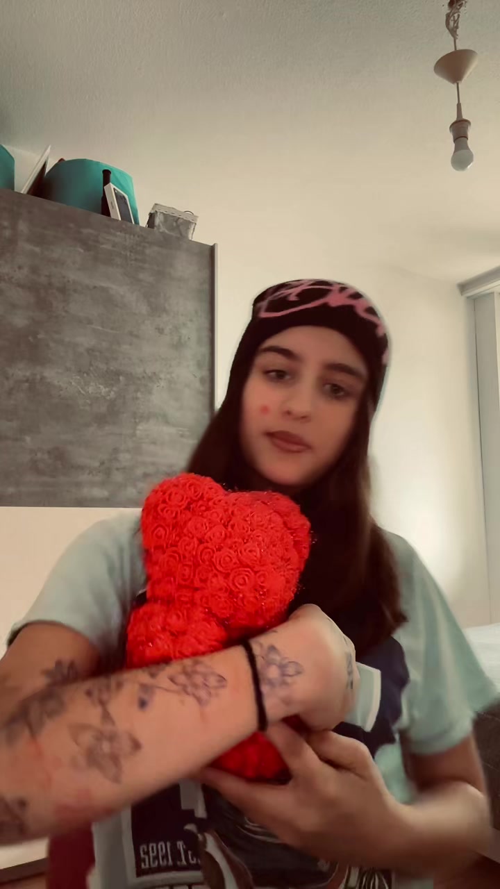 @𝑽’🥥🌴