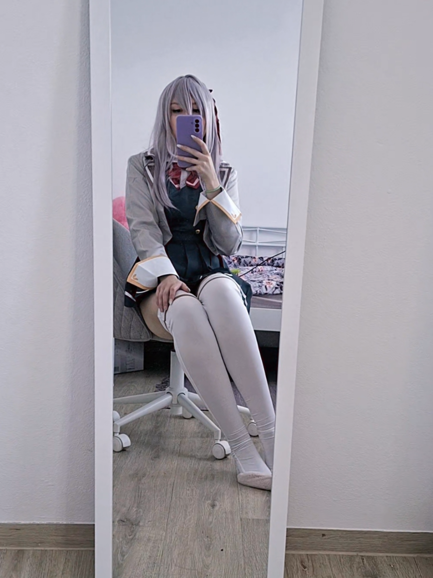 @Y&upsilon;z&upsilon; 𑣲⋆｡˚