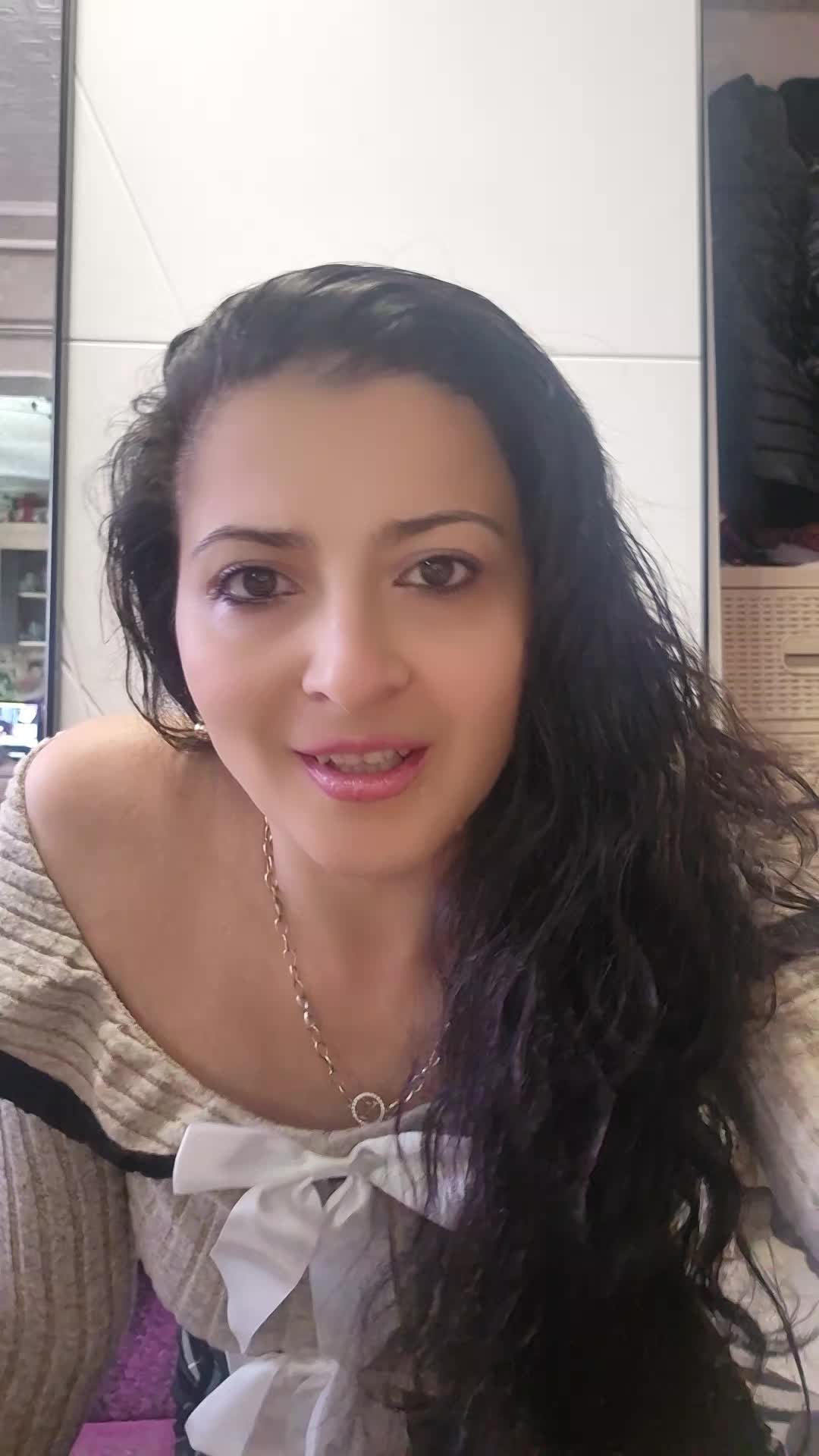 @MonalisaMona