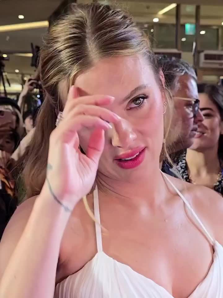 @HollywoodVibes