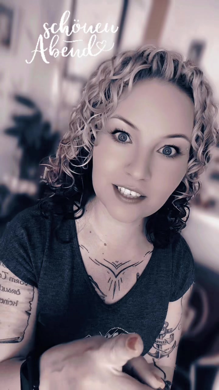 @CarrieMandy2002&hearts;️🖤 2.0