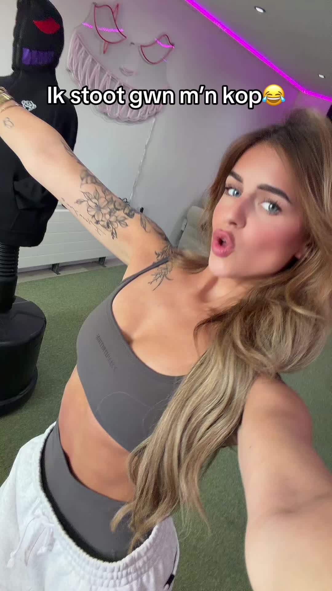 @JOYLIANA