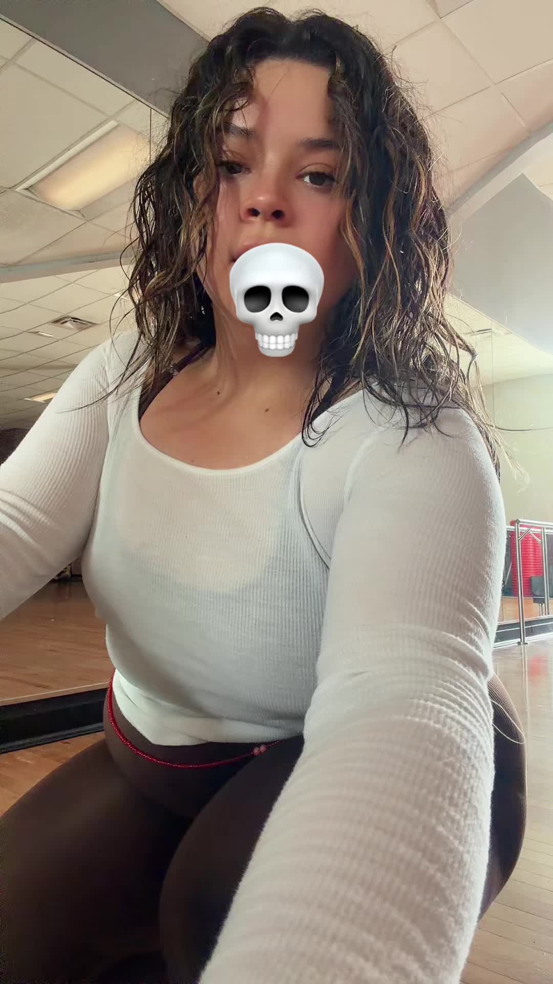 @JumpwithOli