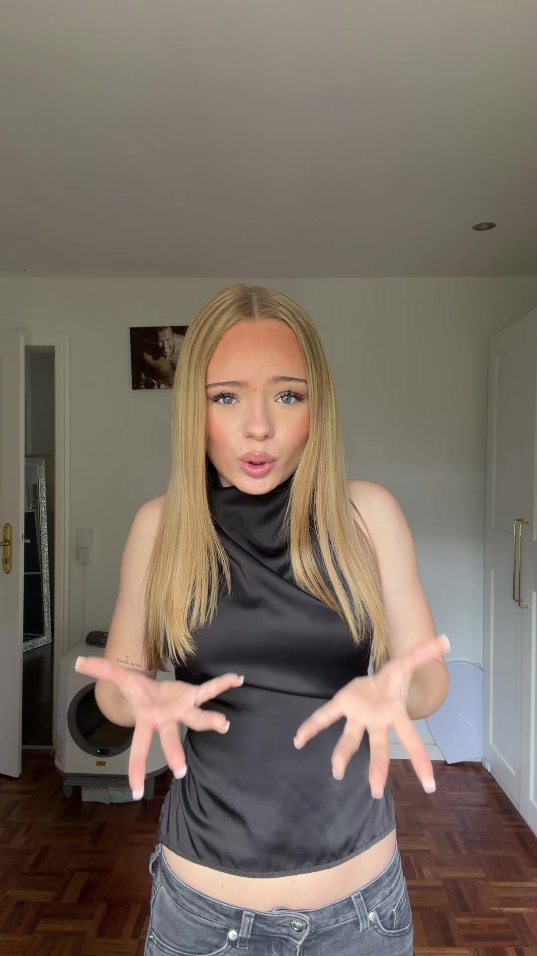 @romy_ronm