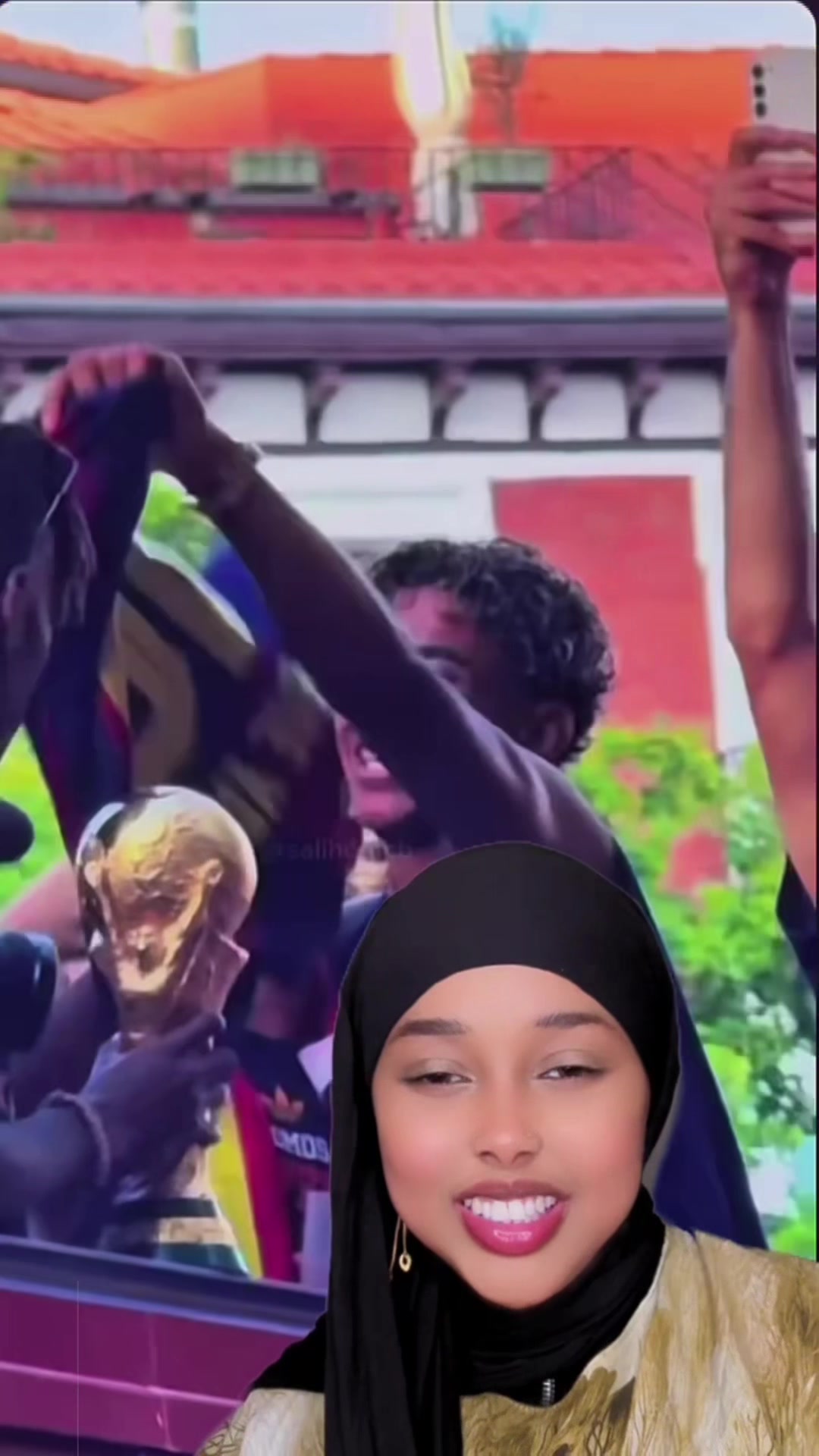 @ZAMZAM BOWLAX👸🏻🇸🇴⚽️💎🗼