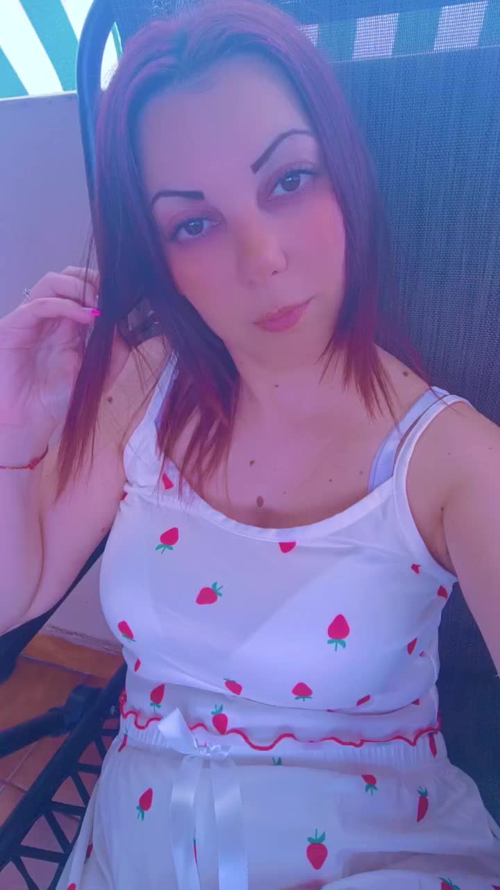 @🩷🌻꧁𝓐𝓷𝓽𝓸𝓷𝓮𝓵𝓵𝓪꧂🌻🩷