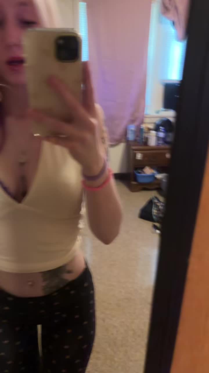 @emily.._renee