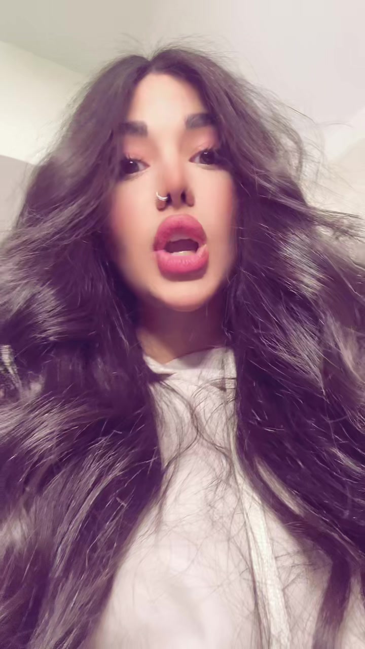 @donyaafsharr