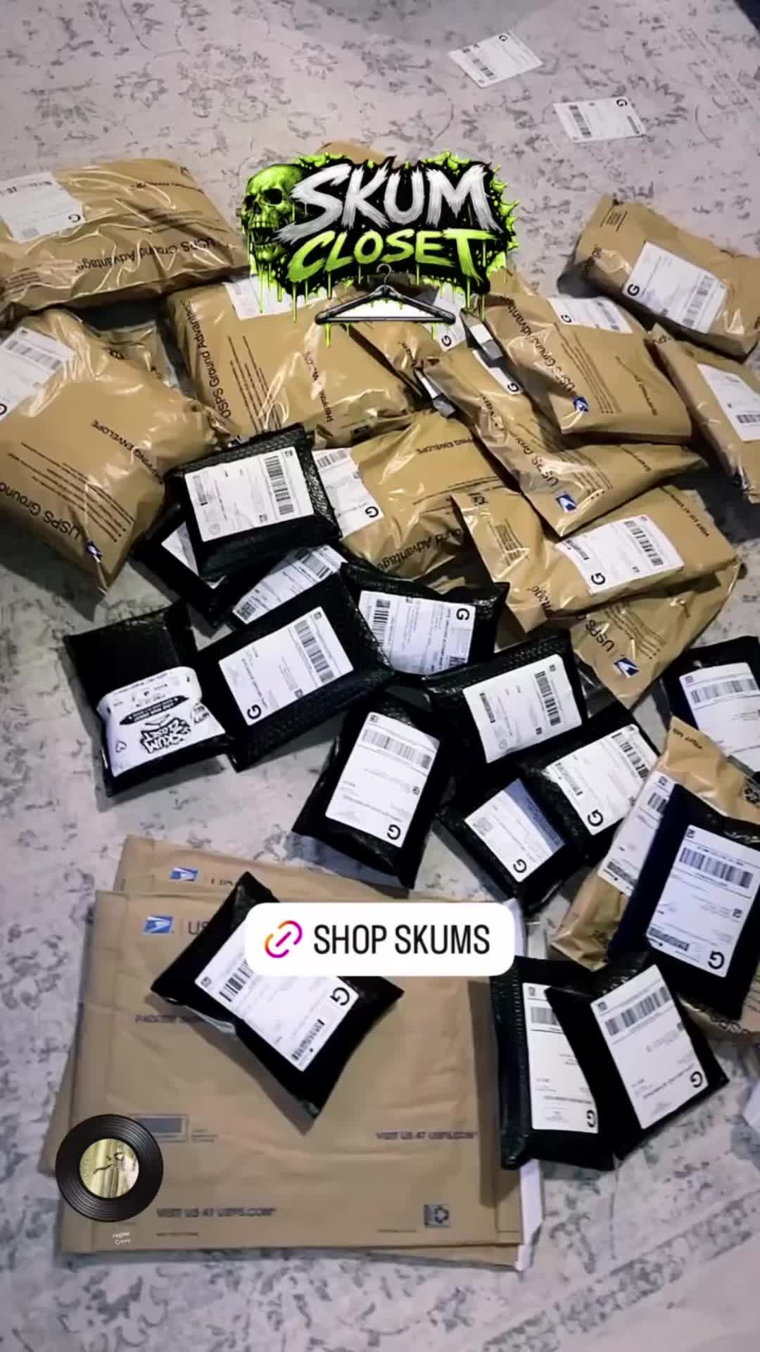 @skum.closet