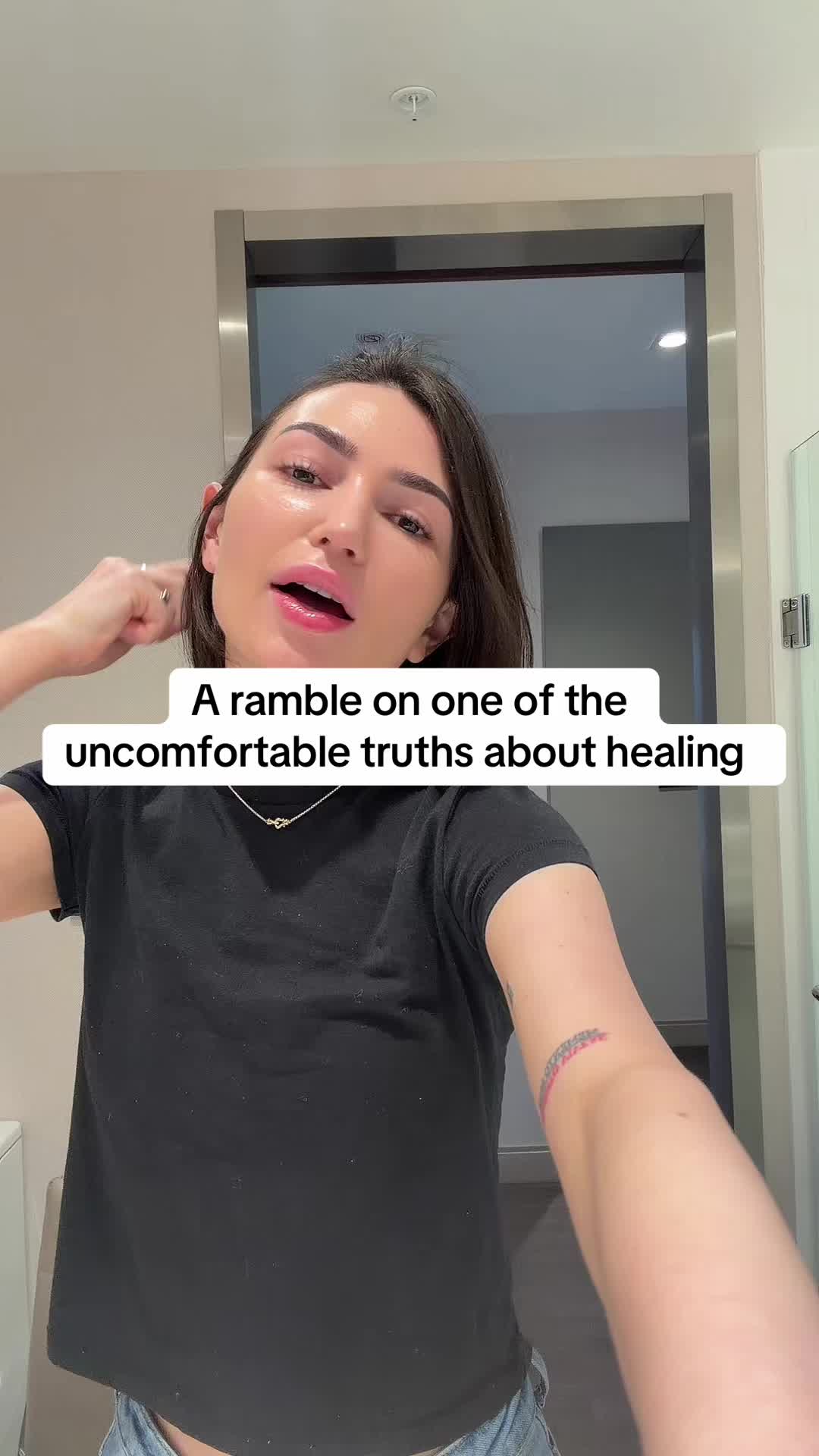 @Em | Trauma & Abuse Educator
