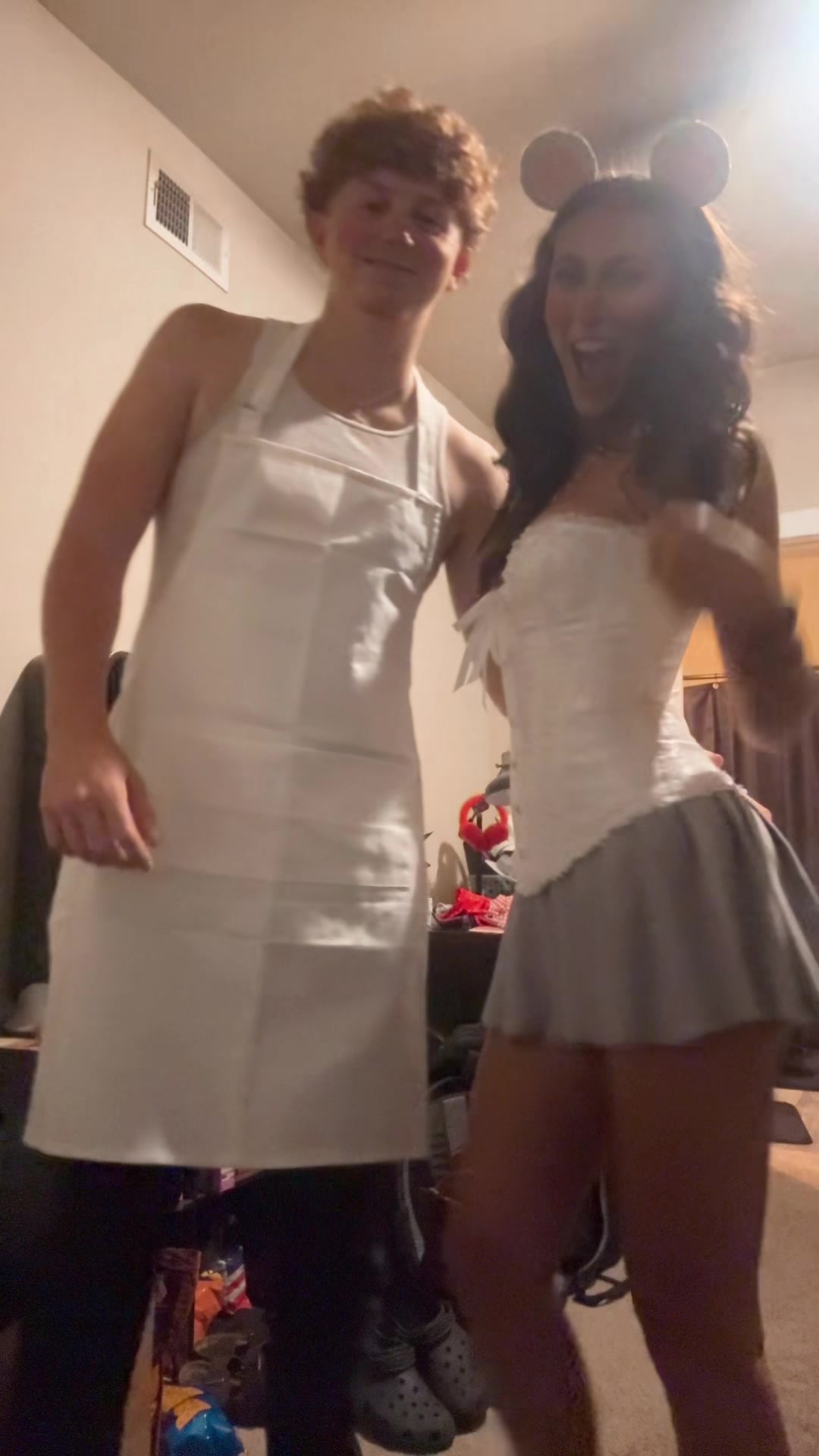 @Farah_Travis_