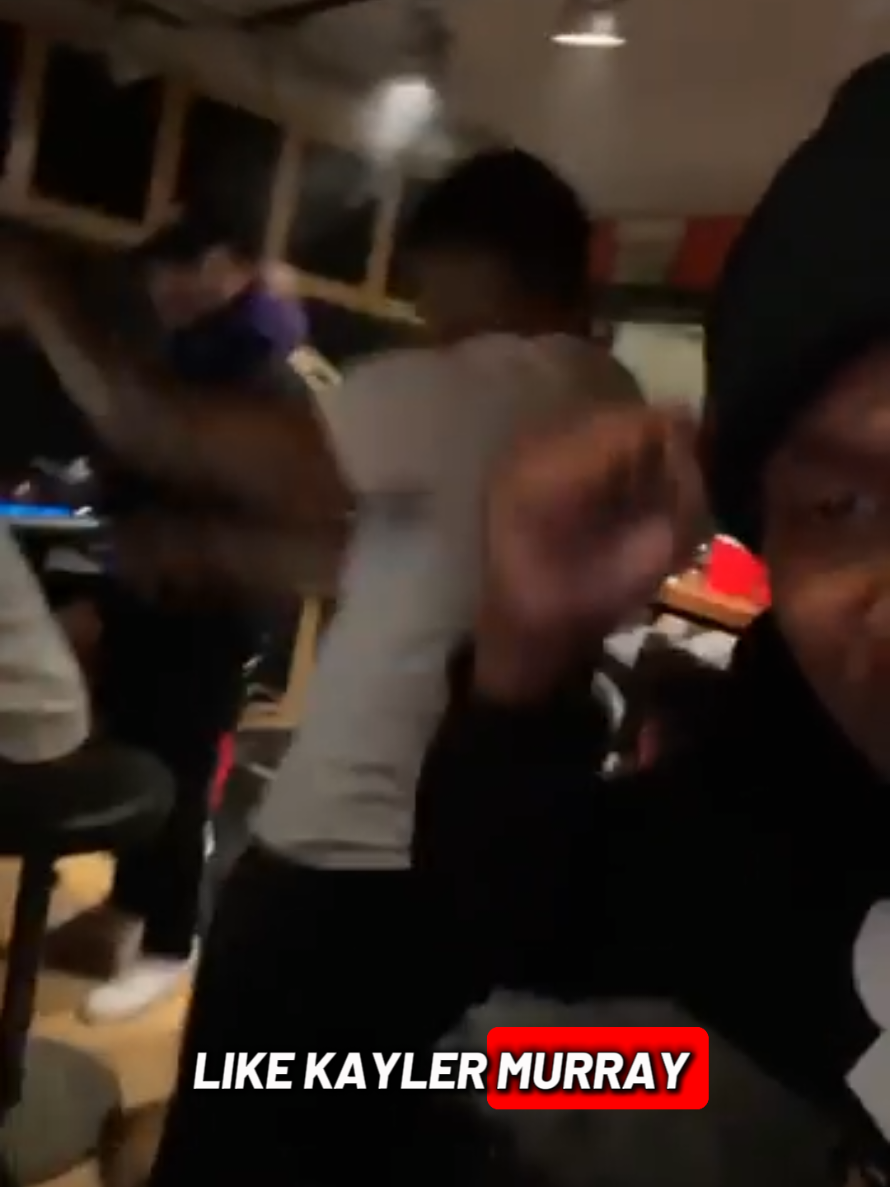 @JizzleBuckz_