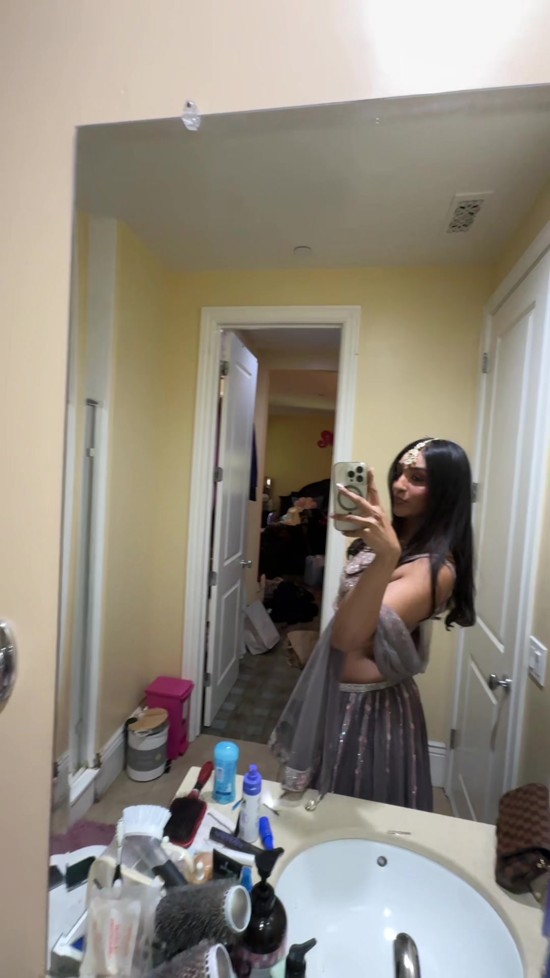 @nikitadha_