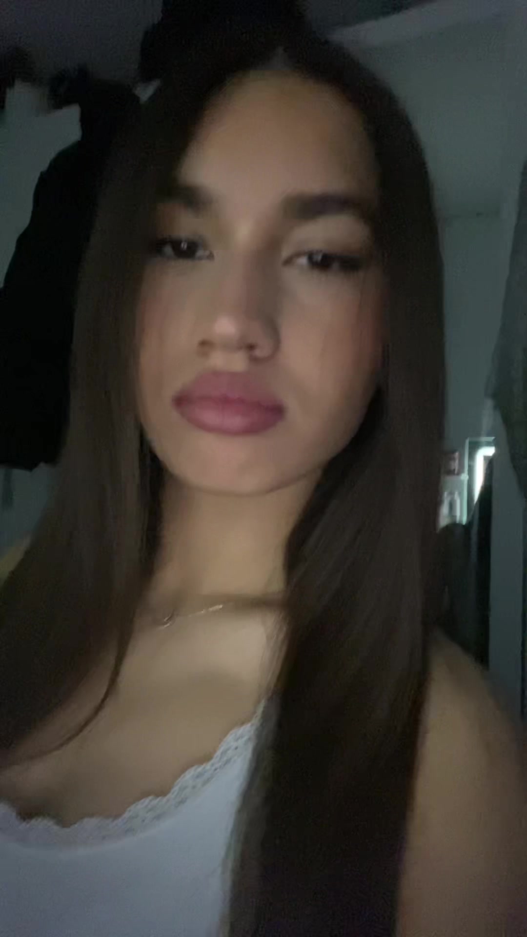 @𝐨𝐧𝐢𝐳𝐮𝐤𝐚