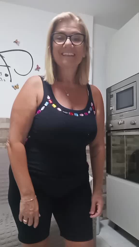 @annabionda70