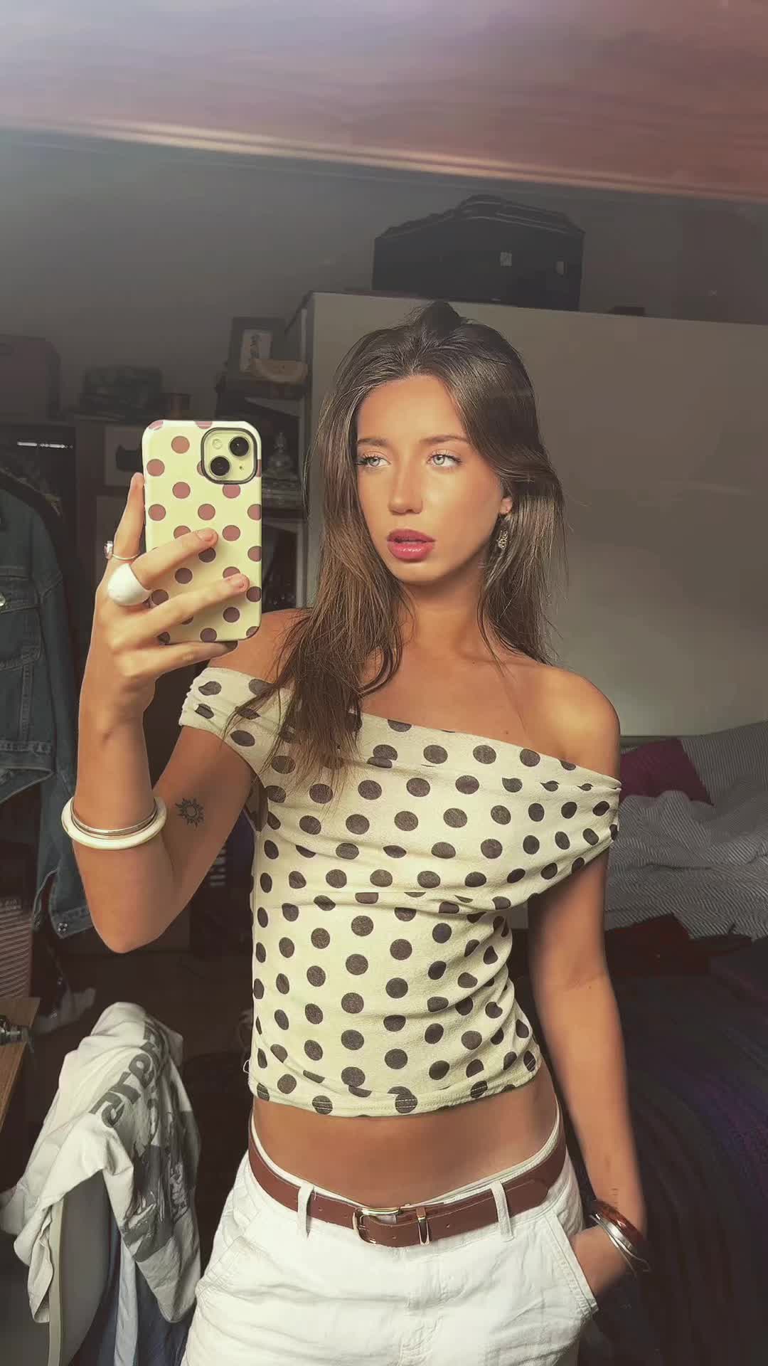 @👁️