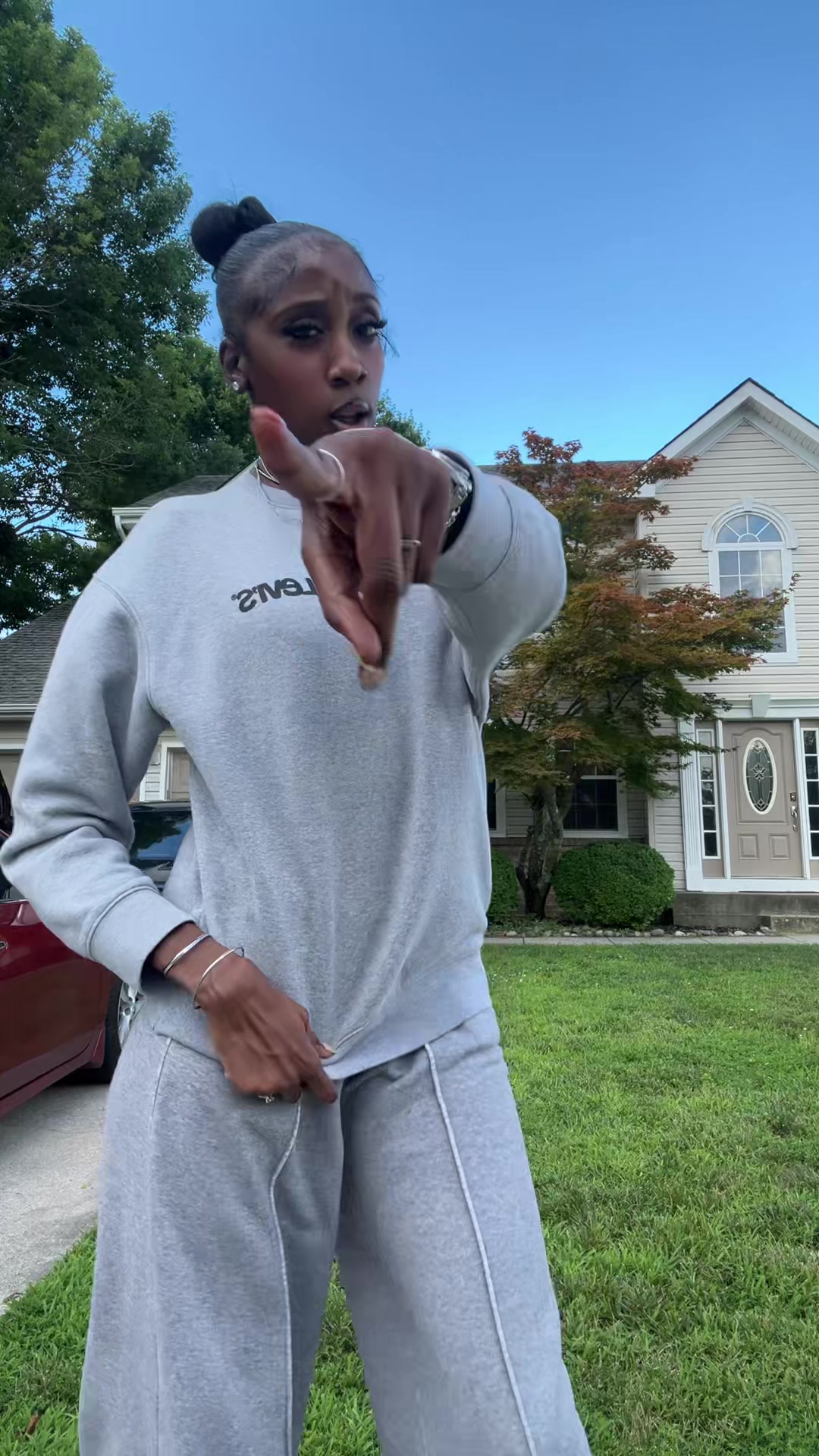@THE TALL KWEEN