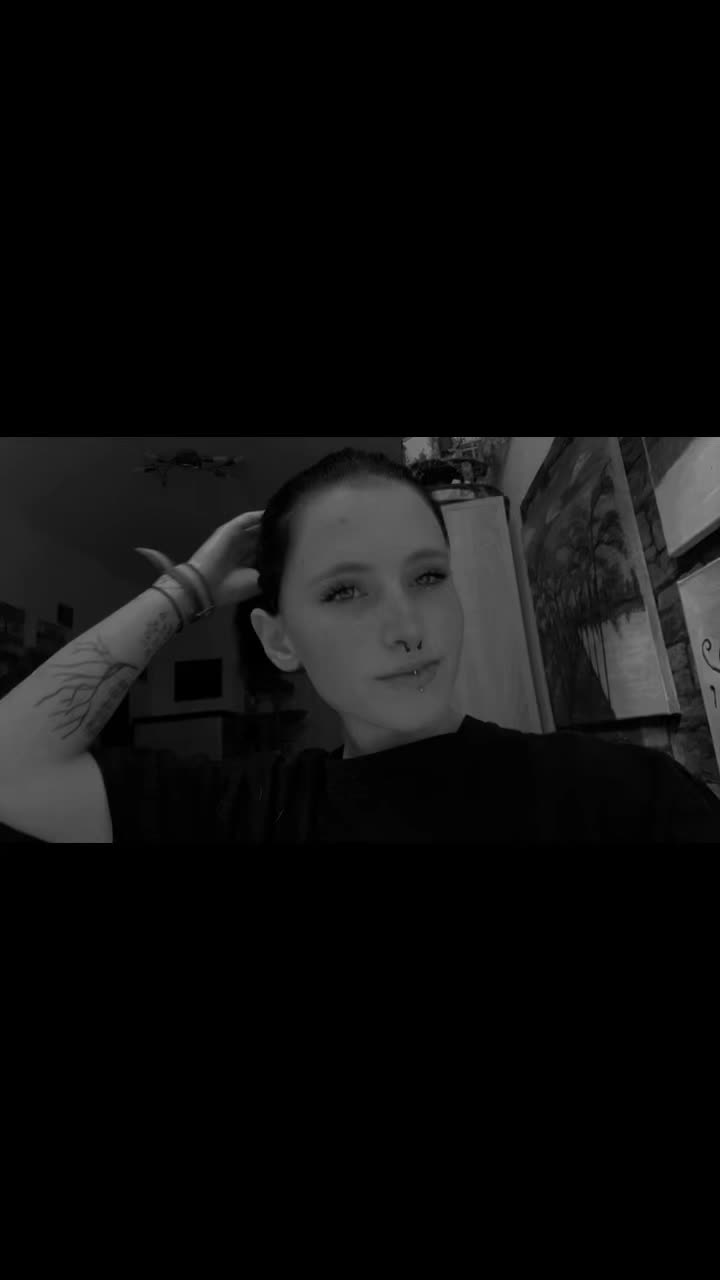 @officxl_madlen🏳️&zwj;🌈