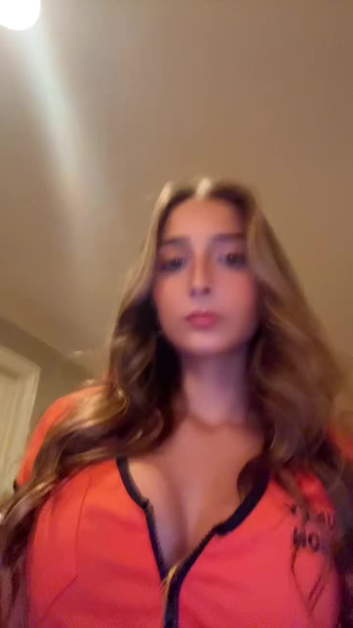 @Ava