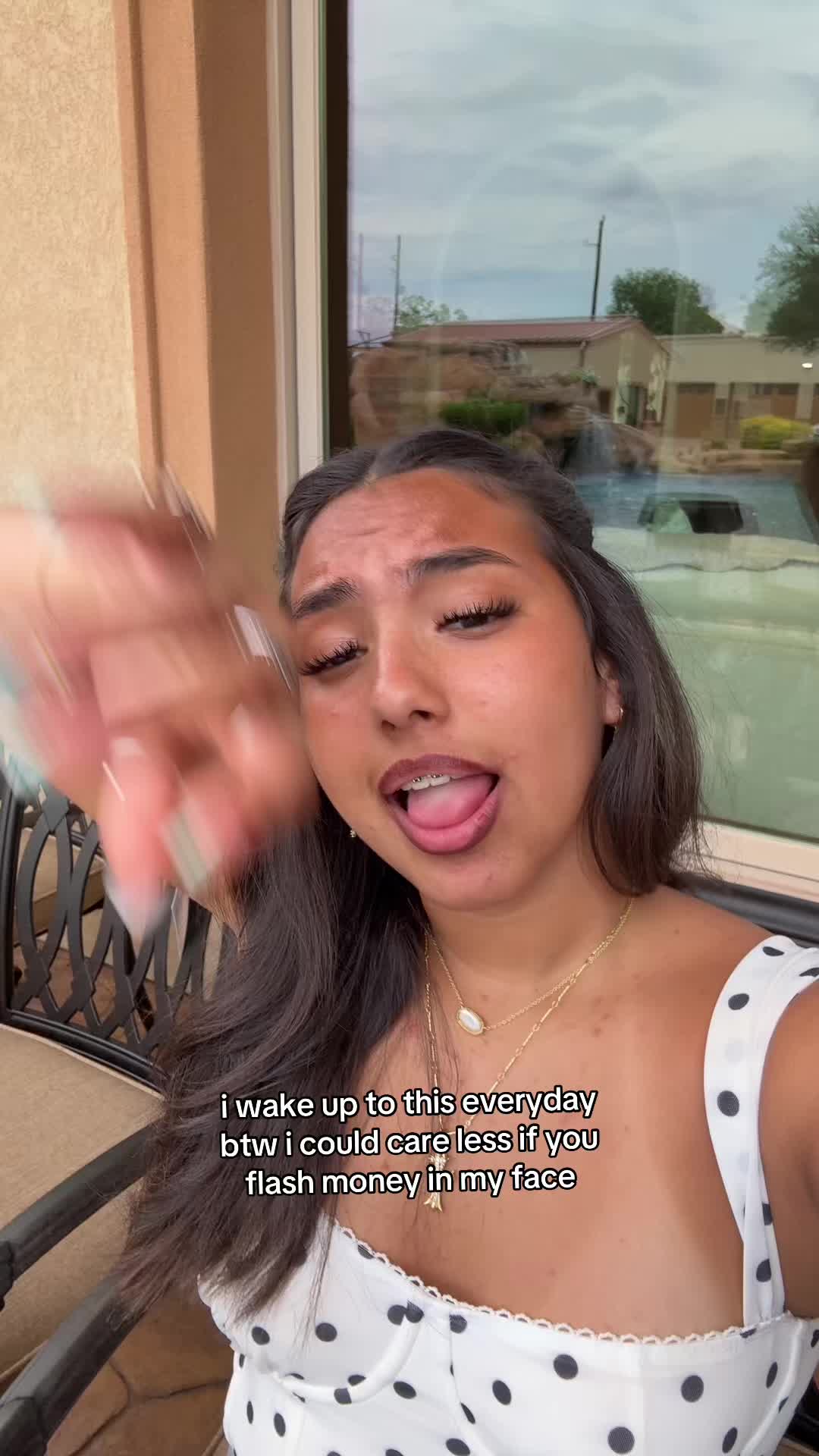 @𝔰𝔬𝔭𝔥𝔦𝔞 𝔷𝔢𝔯𝔪𝔢𝔫𝔬