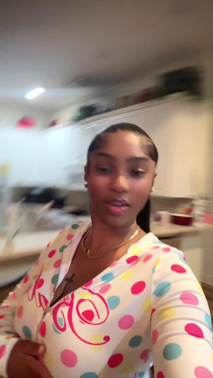 @_.tayskiiho