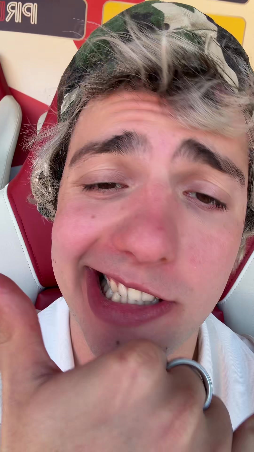 @Lajfr