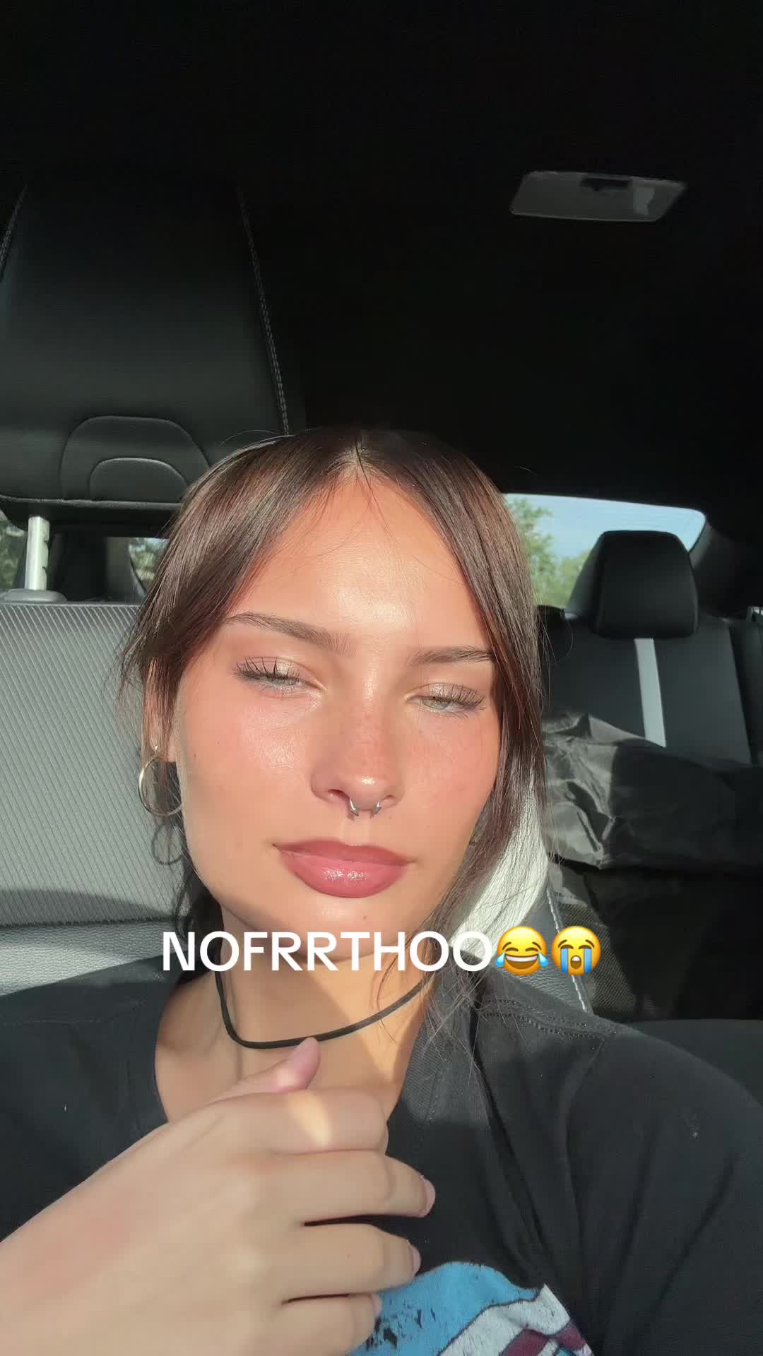 @:3