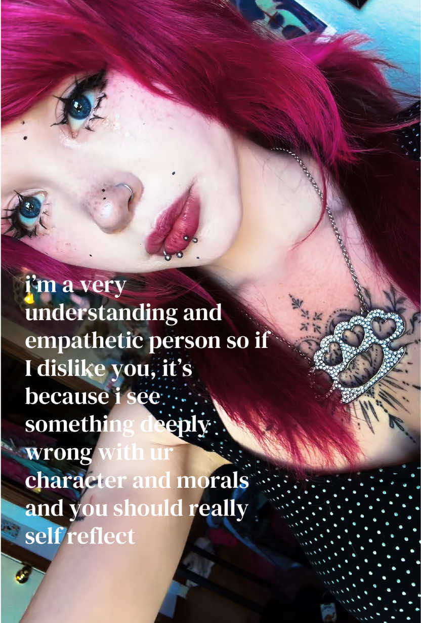 @scarlett ˚₊✩‧₊