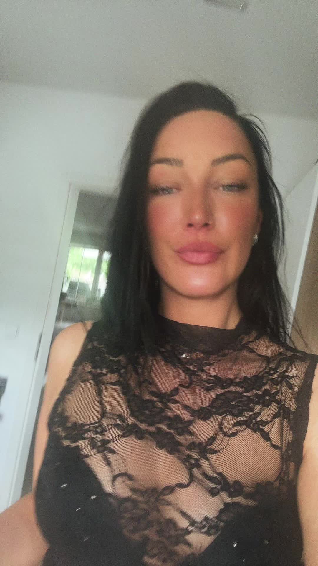 @Anna Fox🔥