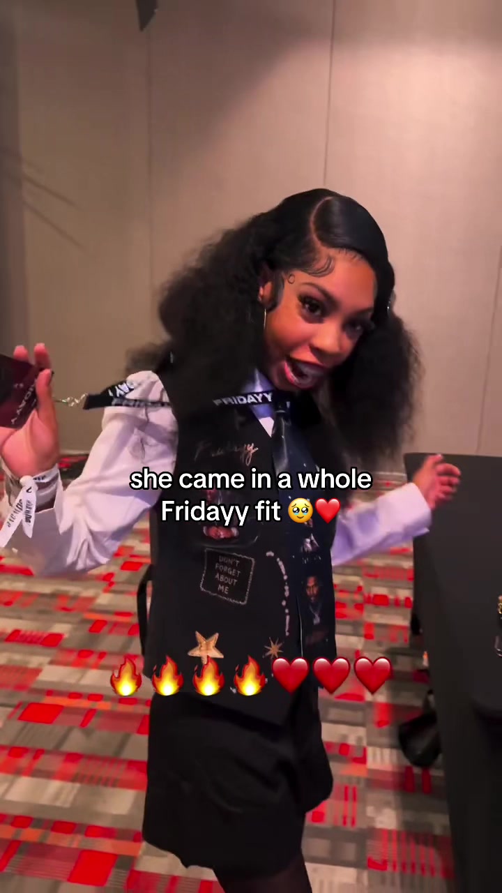 @Fridayy Fan Page