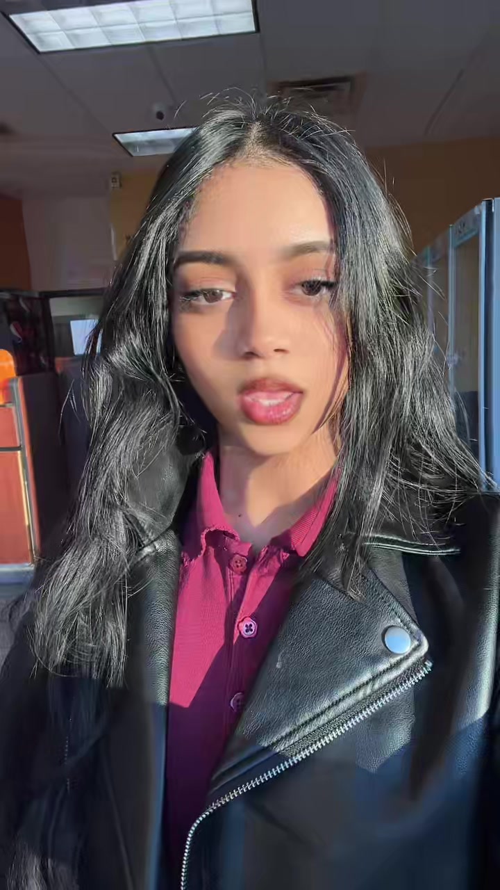 @🇬🇾🌺 𝕷𝖎𝖑 𝕸𝖊𝖑 🌺🇬🇾